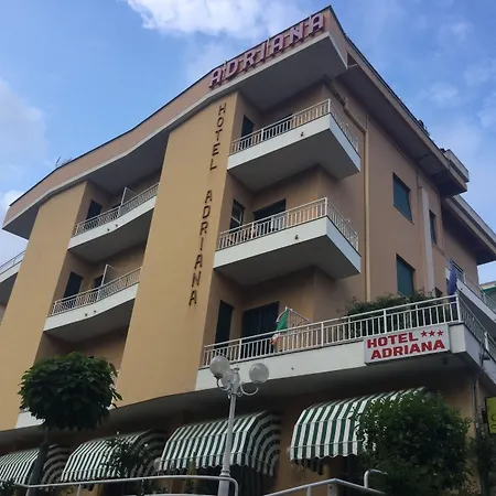 Adriana 3*