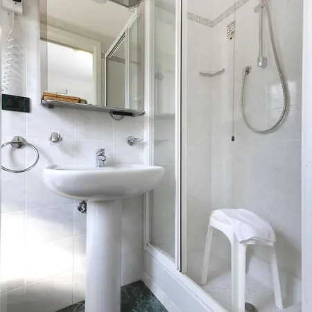 Adriana Szálloda Celle Ligure