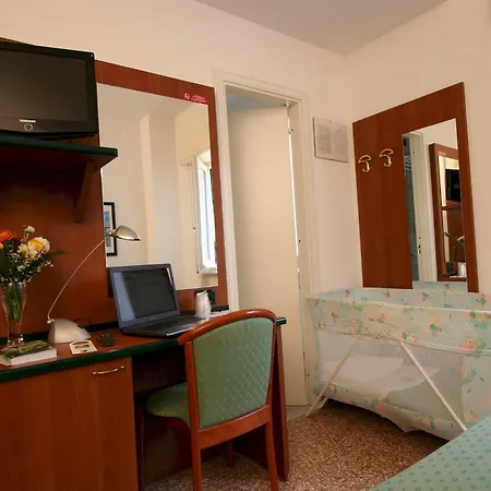 Adriana Hotel