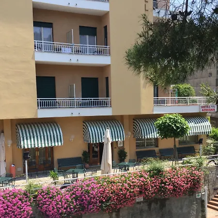 Adriana Hotel Celle Ligure