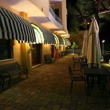 Adriana Hotel Celle Ligure